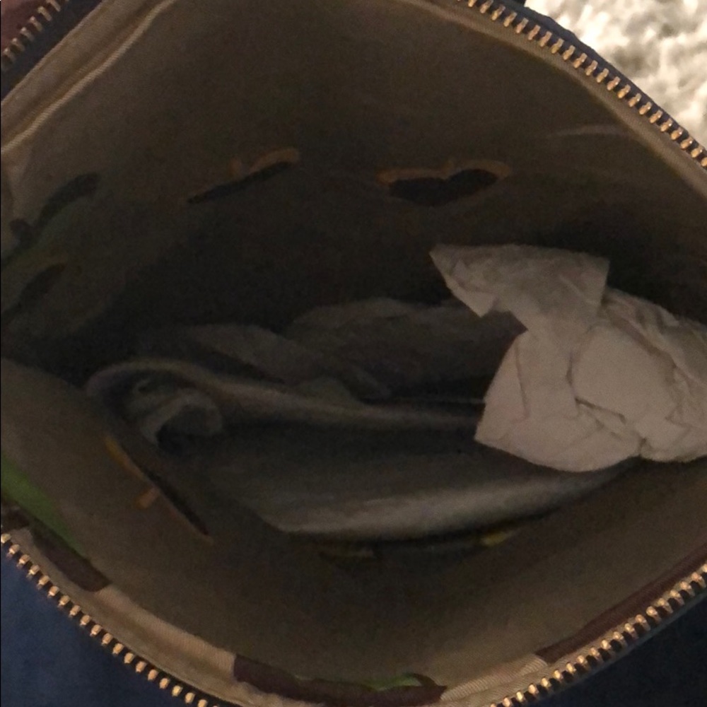 Hand bag - Picture 2 of 3
